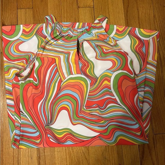 Jude Connally Lisa Keyhole Shift Dress with Mod Swirl Pattern - Picture 2 of 7